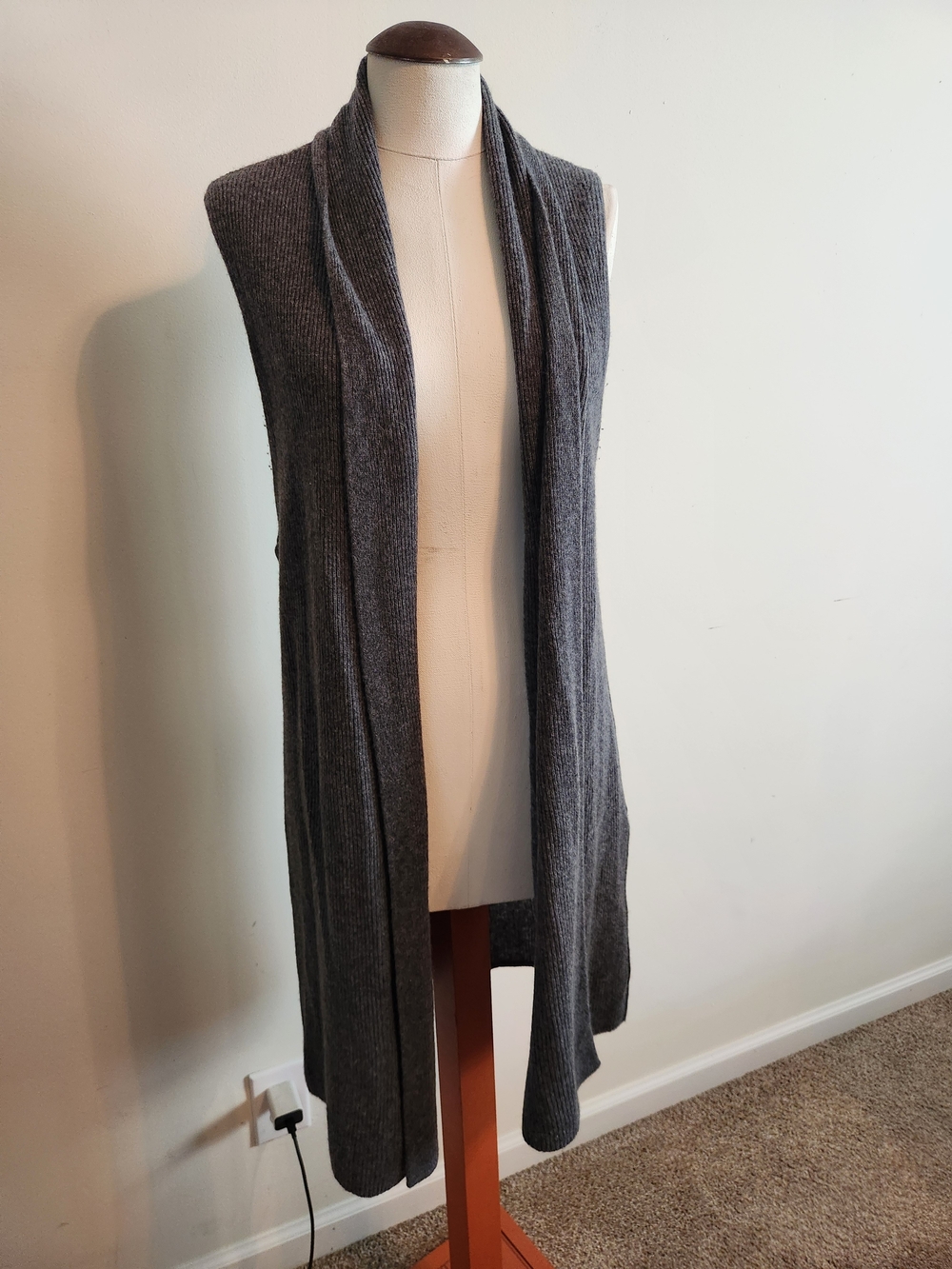 Halogen Charcoal Gray Cashmere-Lined Knit Topper